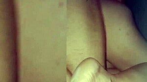 Gozando litros na bucetinha dela