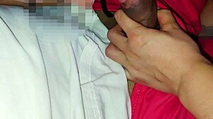 novinho colocou bronzeador na minha mulher fodeu ela e gozou na sua boca