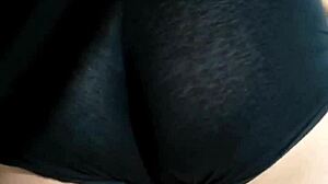 do�a mary en mini shorts