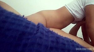 Hardcore sex of 18 teen girl riding hard cock!