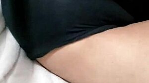 do�a mary en mini shorts