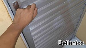 Meu step bro chega em casa cansado do trabalho eu ajudo a cuidar dele para que ele possa relaxar