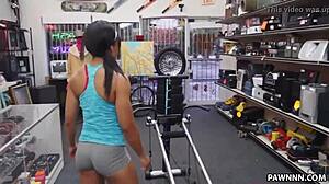 a muscular babe sucks and fucks for money at xxx pawn