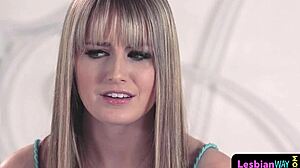 Tribbing Babe Gets Rimmed