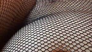 greta la una rete for a beautiful mature lady