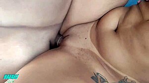 Gostosa rabuda offers tight ass to monster cock