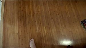 French stepmom seeks friendship online