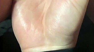 watch her squirt while tied up