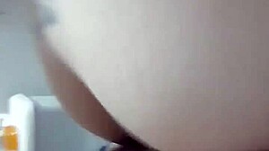 Bubble butt ass and pussy on display!