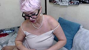 Peter Stone Lets Ask Your Pussy My Slutty Which Tastes Better Carrots Or Zucchini