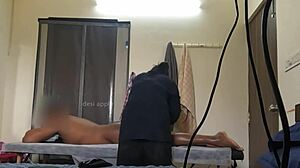 dick flashing to the spa girl during massage