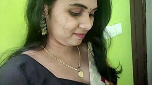 Sauteli behen ki chhupi jawaani kholi har had