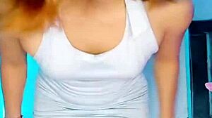 i'm shaking my ass so hot for you all