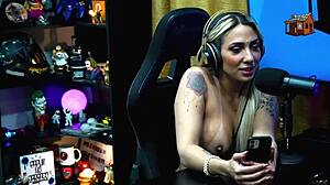 Ruan Asks Bruna For A Kiss, Her Naked Lap Makes His Dick Rise