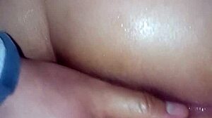 Un anal con los dedos