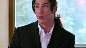 Redhead milf Lauren Phillips massaged her best client and gave him an extra 😏