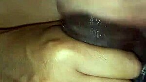 NOTHING BETTER THAN SINGLE MOM GIVING GREAT ORAL!