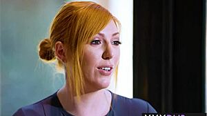 Redhead milf Lauren Phillips massaged her best client and gave him an extra 😏