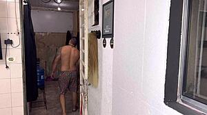 O corno me fez uma surpresa com o cadeirante do tiktok olha sobre rodas pramim sentar gostoso em um homem depois de anos uma pica nova