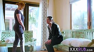 Redhead milf Lauren Phillips massaged her best client and gave him an extra 😏