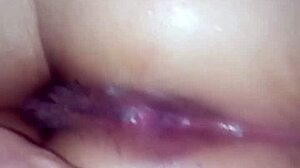 Un anal con los dedos