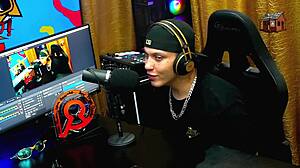 Ruan Asks Bruna For A Kiss, Her Naked Lap Makes His Dick Rise