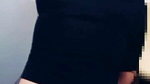 ay papi as� dame como una putita penetrarme duro que quiero tu lechita