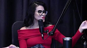 Começou Fazendo Fotos Sensuais Conversou No Seu Primeiro Atendimento Explicou Sobre Sg Sempre Foi Safada E Transou Na Rua - Annie Clementine Watch On Sheer Red