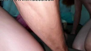 Meu Amor Cavalga Minha Rola Até Ganhar Muito Esperma na Bucetinha Apertada e Molhada