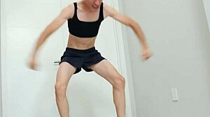 Bbw Babe Gets Pussy And Face Fucked By Lil Guy For Cum