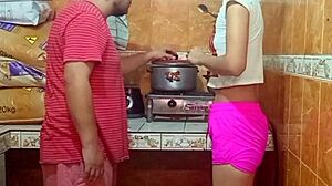 ay que rico recibo mi cremita de semen en la cara tan bueno para el cutis quien mas tiene mas leche para mi