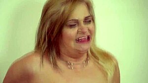 foot licking and fucking granny pussy