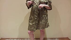 anal plug in beautiful ass leads to amateur masturbation orgasm