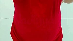 feeling sexy with my pregnant belly