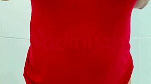 feeling sexy with my pregnant belly