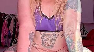 She rides huge toy with wild passion 😈