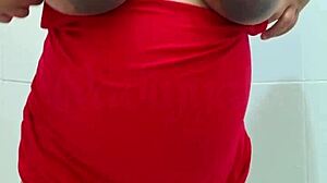 feeling sexy with my pregnant belly