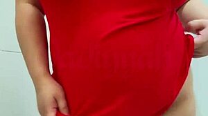 feeling sexy with my pregnant belly