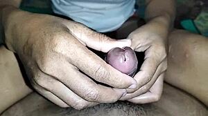 teman wanitaku skillfully handles cock in group homemade sex