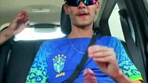 Morena Safada Fucks Magrelo In Car