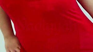 feeling sexy with my pregnant belly