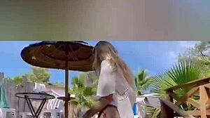 In this casual story, she teases with a hard solo video, masturbating freely without censorship.