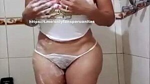 Meet Peruvian Vedette Deysi Araujo in Her Glamorous Show 😊