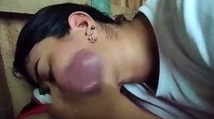 mamada amateur al cachondo de mi suegro termina en lechita en mi boca