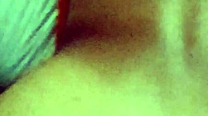 perra infiel me da las nalgas y el marido mand�ndole mensajes