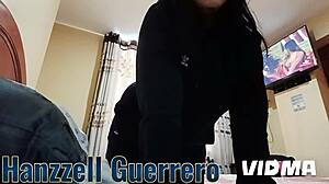 mi primo me graba escondida mientras me mete su poya 😏