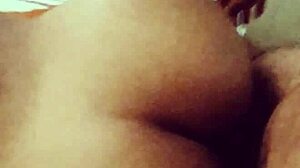 perra infiel me da las nalgas y el marido mand�ndole mensajes