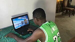 Emris Loves to Fuck Quinn Hardcore