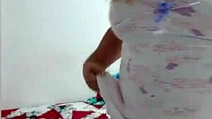 Le Ofrezco Hamburguesas a Esta Venezolana Embarazada Para Grabar Videos Soy el Jefe Explotador