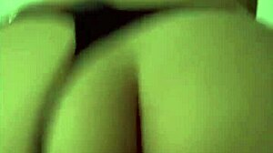 Look at my girlfriend's big buttocks bouncing deliciously